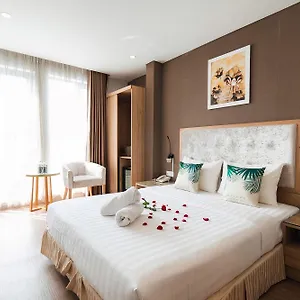 https://mai-villa-hotel-airport.hotelsvungtau.com