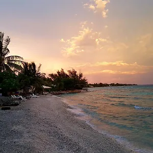 Rangiroa Plage 2*, Avatoru Französisch-Polynesien