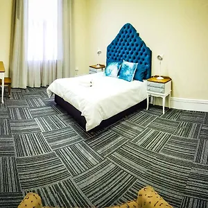 https://island-vibe-harbour-masters-house.port-elizabeth-hotel.com